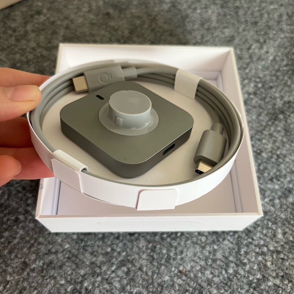 Oura Ring Gen 4 Size 10 Charging Dock and Cord - Picture 2 of 7